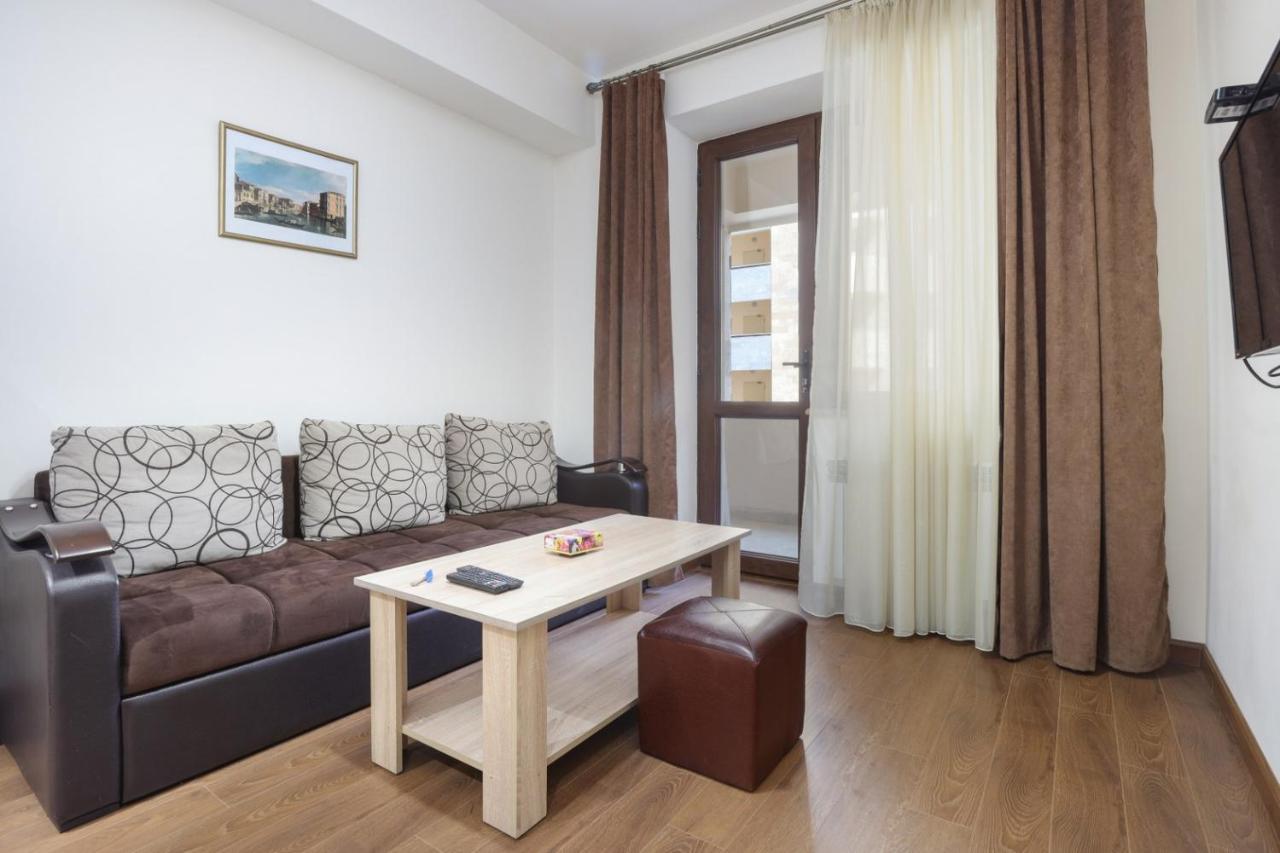 Stay Inn-Apartments On Buzand 17 Yerevan Exterior photo