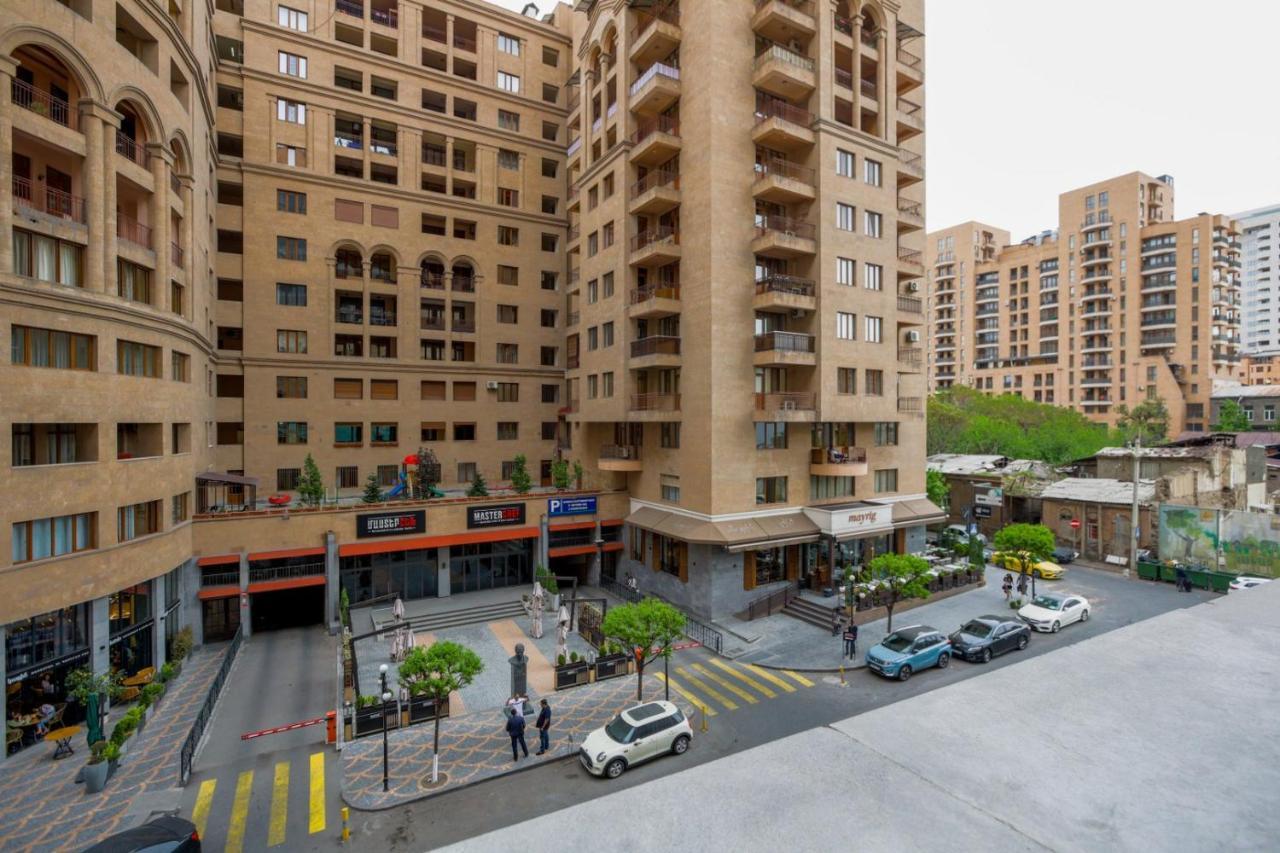 Stay Inn-Apartments On Buzand 17 Yerevan Exterior photo